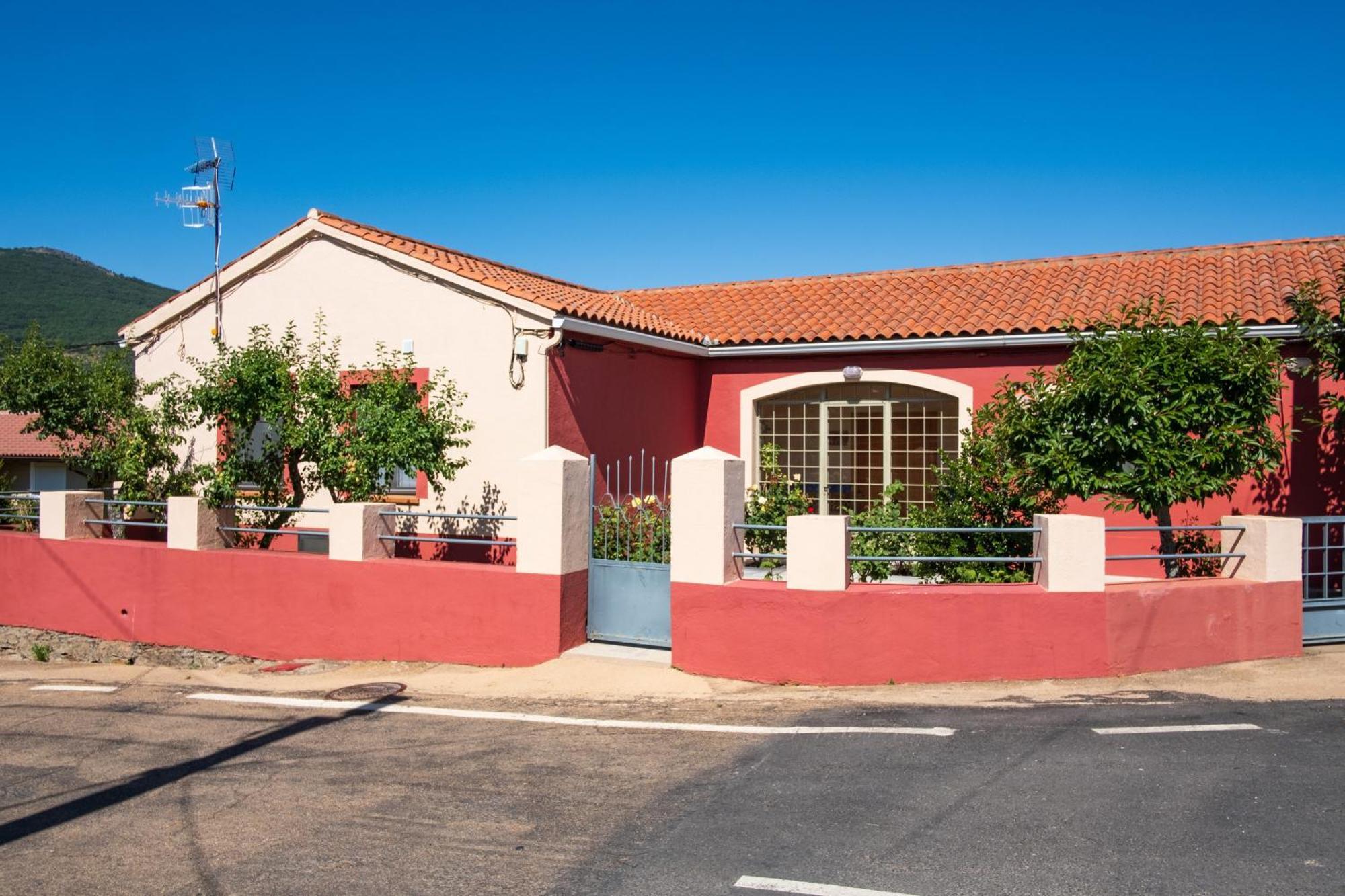 Casa Rural Rinconada La Rinconada de la Sierra Eksteriør billede